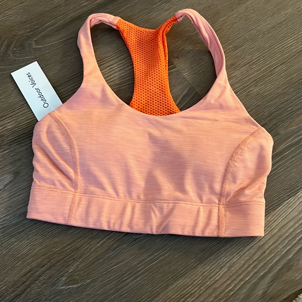 New outdoor voices doing things bra in nectarine / hibiscus